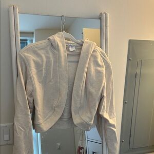 Aerie Cream cropped shrug